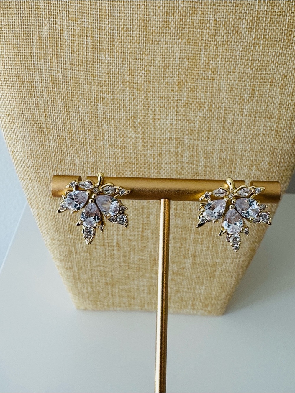 Fashion Jewelry Gold-Tone Clear Crystal Leaf Cluster Stud Earrings